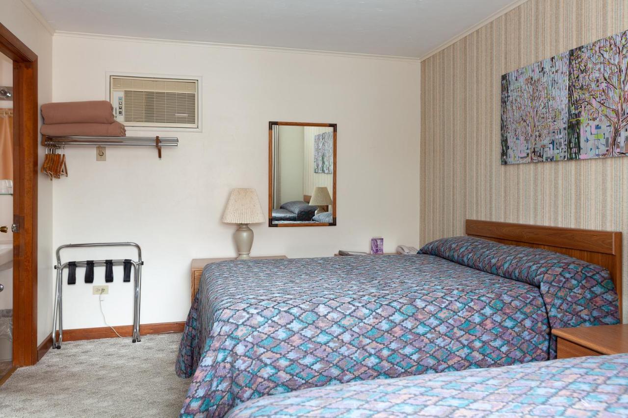 Town & Country Motor Inn Lake Placid Kültér fotó