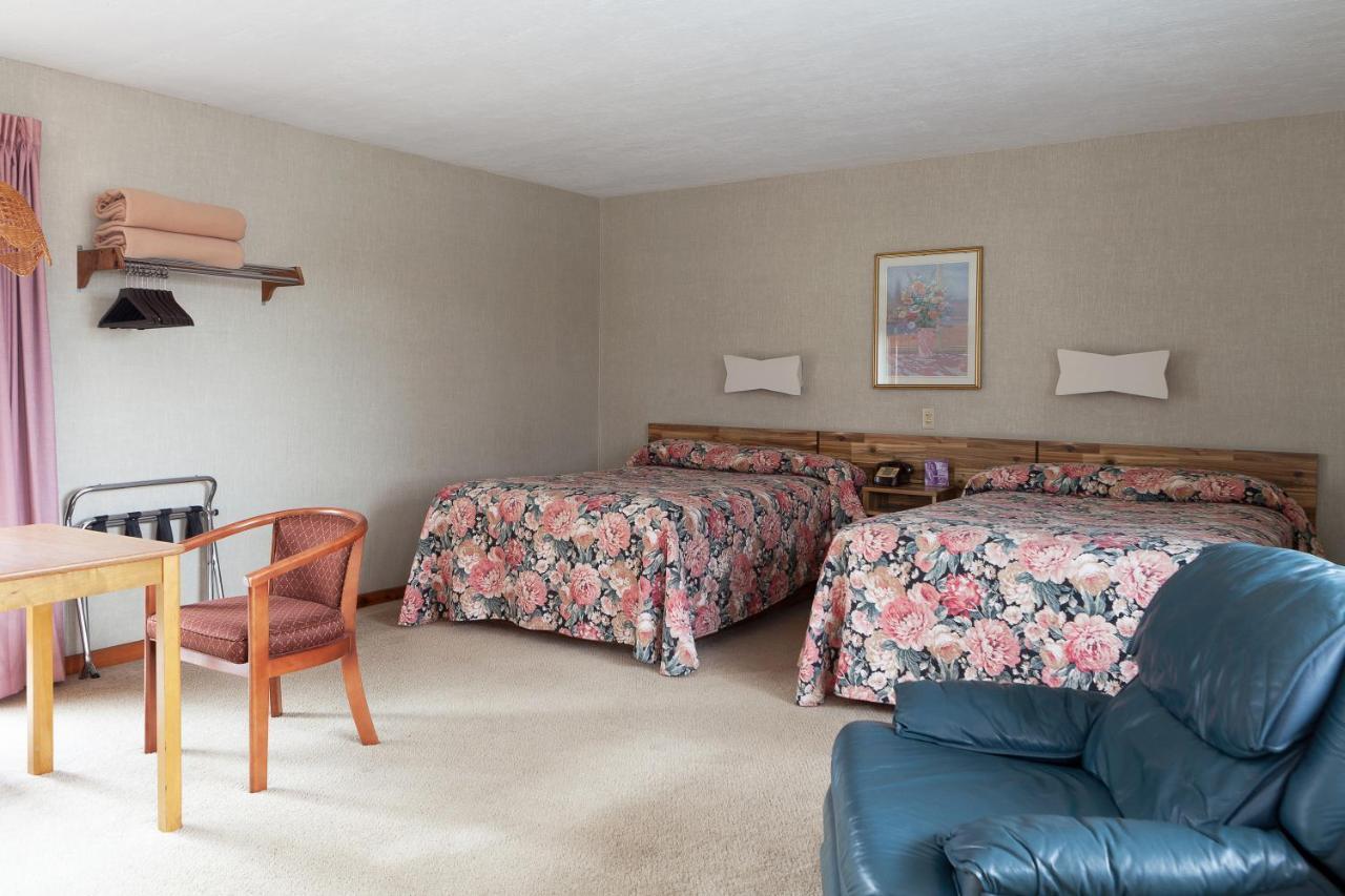 Town & Country Motor Inn Lake Placid Kültér fotó